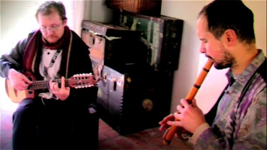 Matías junto a Poliya Gomitolo