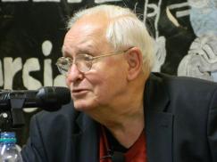 PRESENTACIÓN DE ERNESTO LACLAU