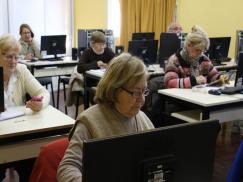 Atractivas propuestas de talleres para jubilados/as