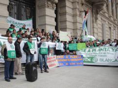 El Ejecutivo presentó una propuesta de pase a planta de contratados/as