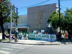Protesta de contratados/as en el Ministerio de la Producción