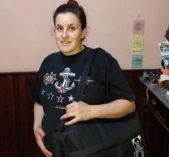 Una trabajadora del Hospital de Ceres recibió el ajuar para su bebé