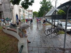 Recorrida y reunión por las escuelas convertidas en centros de testeo