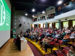 Reunión con trabajadores/as por el impacto del impuesto a las ganancias