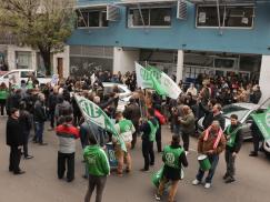 Jornada de protesta provincial en la Dirección de Vivienda y Urbanismo