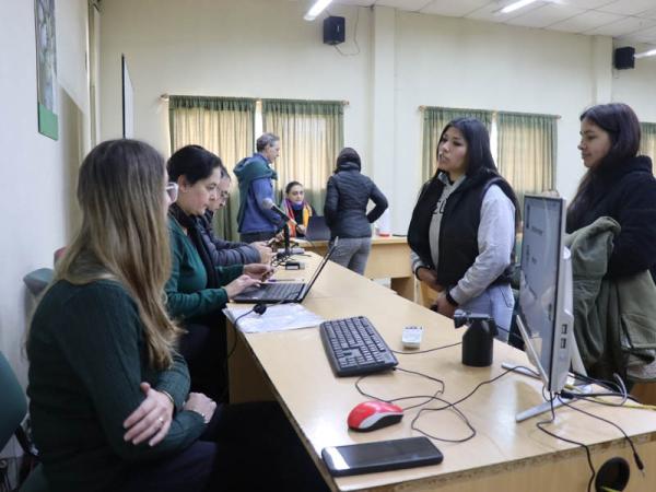90-alumnos-y-alumnas-obtuvieron-el-carnet-de-manipulador-de-alimentos