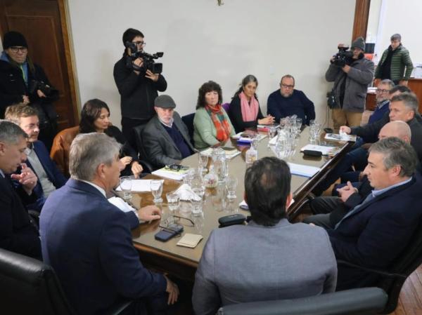 la-paritaria-central-del-sector-publico-paso-a-un-cuarto-intermedio-